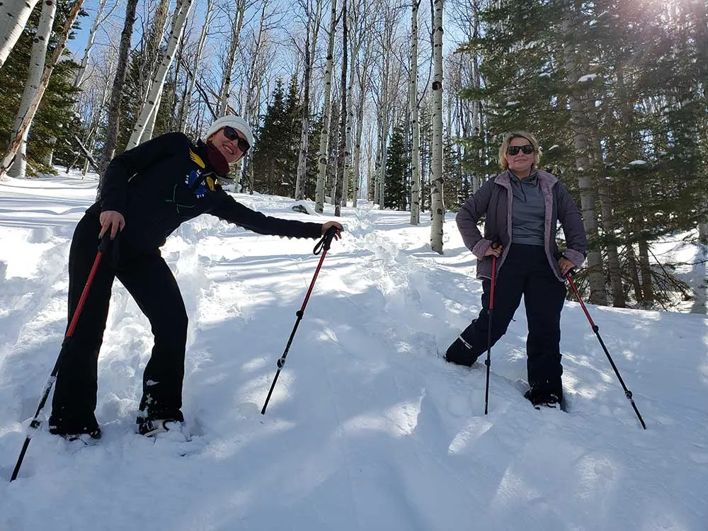 2 Women on Snowshoe Tour