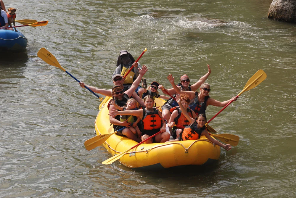 Groups waving 1